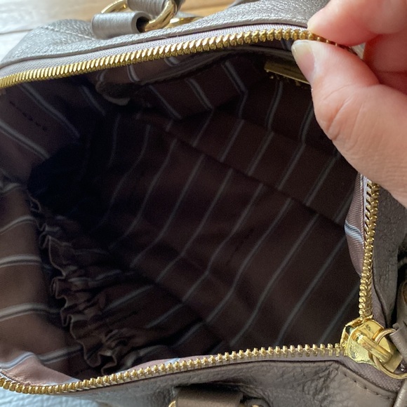 Steve Madden handbag silver tone with fun closure - Picture 6 of 8